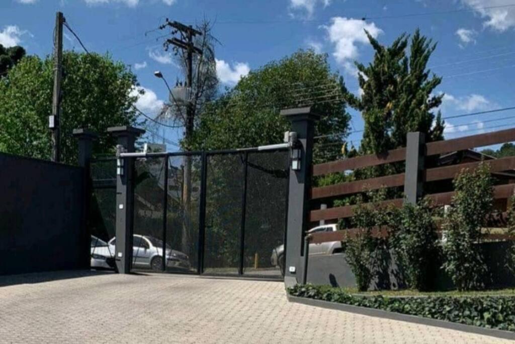 NOSSO LOFT ENCANTADOR em Campos do Jordão Exterior foto